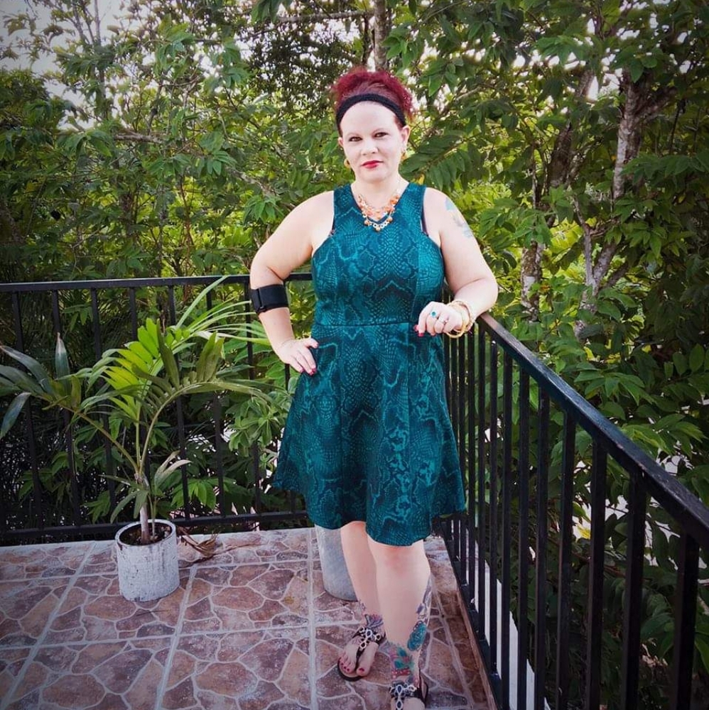 Jennifer Lopez printed geen dress size 8